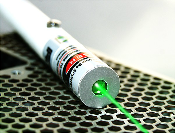 Cllass IIIa 5mW green laser pointer